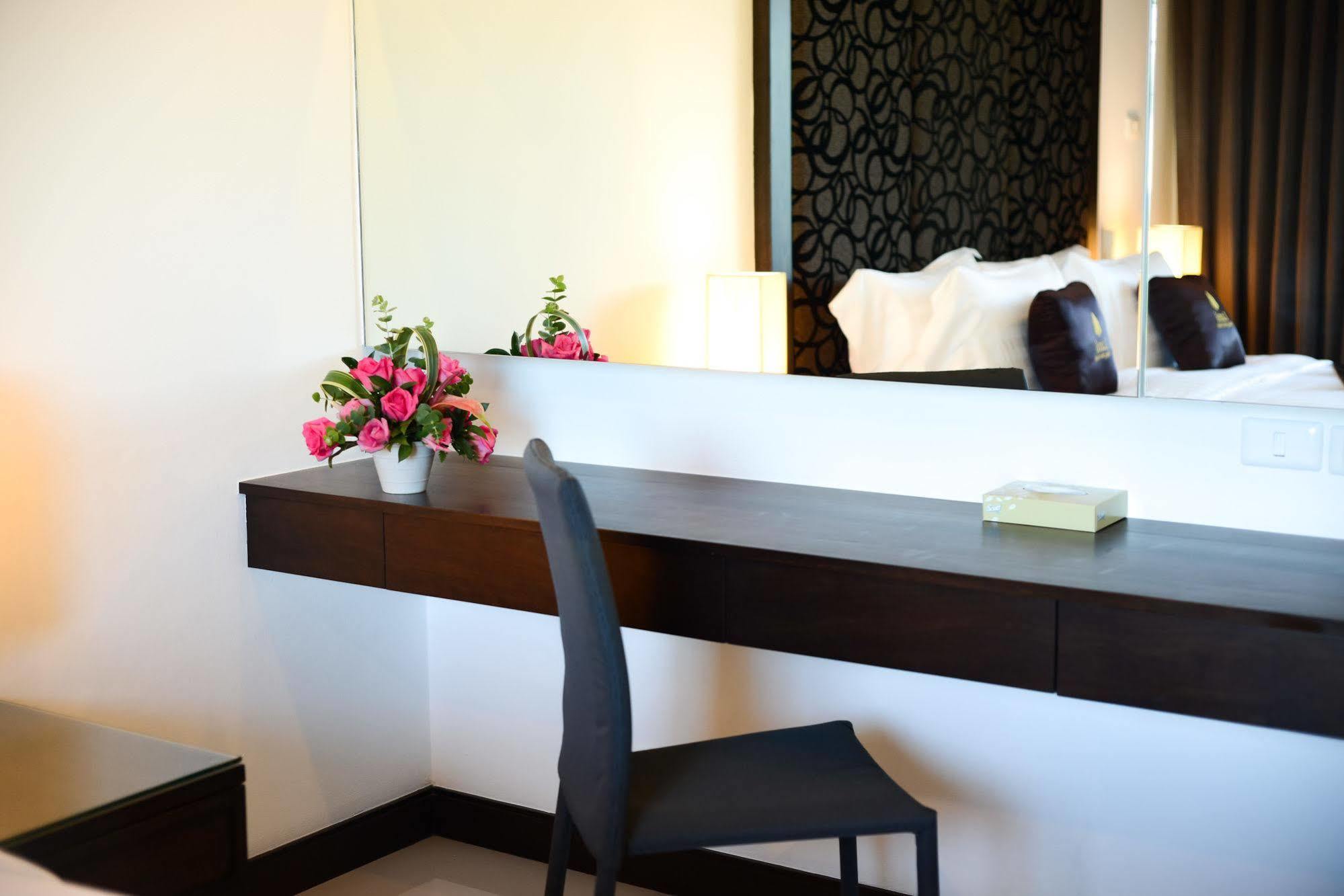 Lani Chiang Mai Hotel Εξωτερικό φωτογραφία